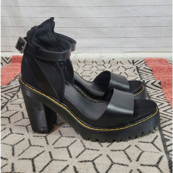 DR. MARTEN'S MEDEA PLATFORM SANDAL IN BLACK, SZ 9 - Picture 3 of 15